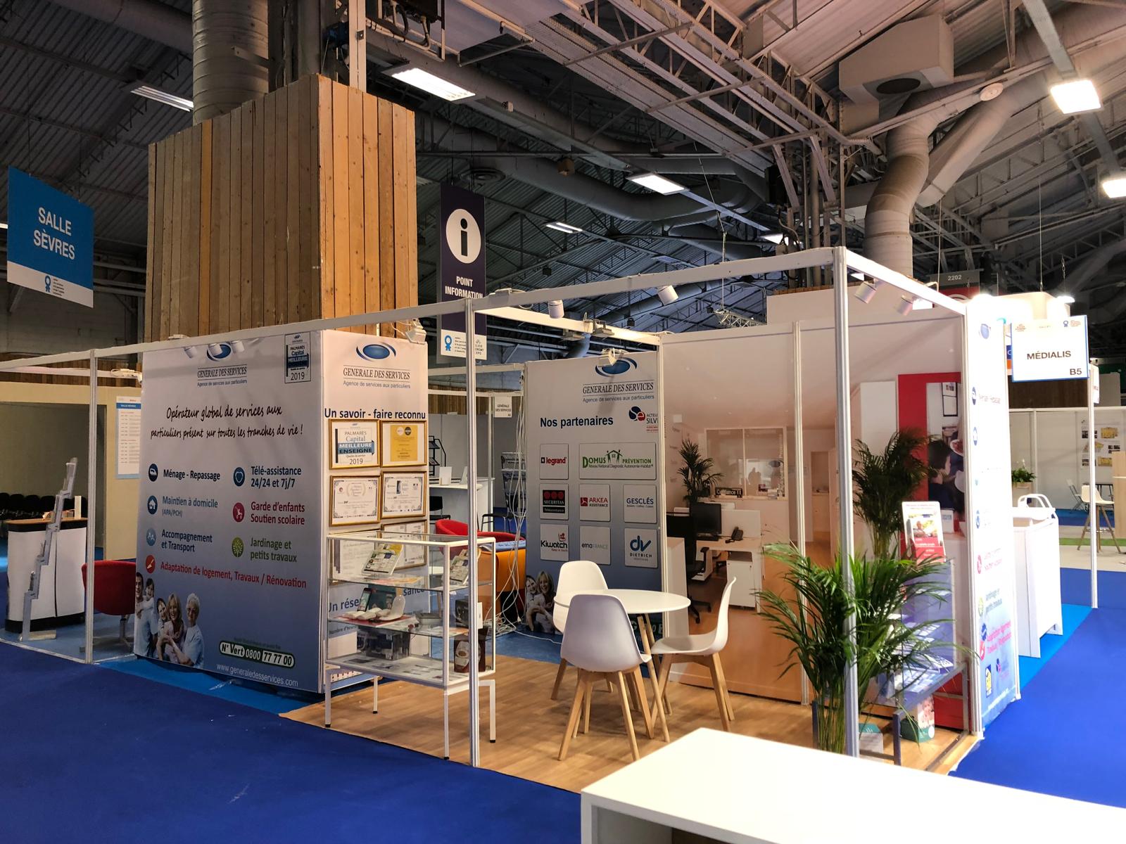 standiste Angers stand salon professionnel sur mesure Com'Personne Générales des services