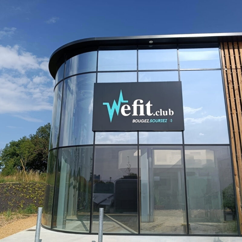 signalétique intérieure extérieure enseigne wefit zone commerciale 2